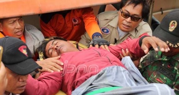 Tim Evakuasi Kembali Temukan Korban KMP Marina Baru 2B - JPNN.com