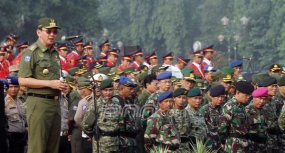 Ahok Pimpin Apel Bersama TNI dan Polri - JPNN.com