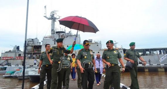 Inilah Kapal Milik TNI Yang Akan Mengevakuasi Warga Eks Gafatar - JPNN.com