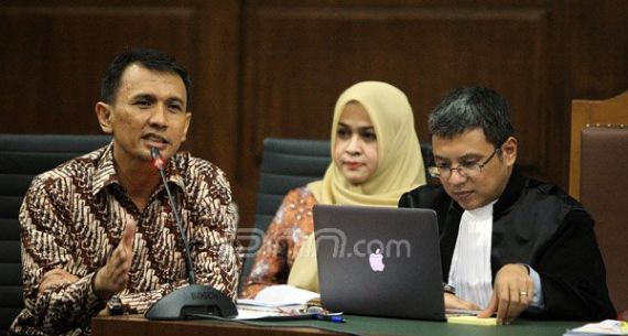 Sidang Lanjutan Gatot dan Istri Hadirkan Plt Gubernur Sumut - JPNN.com