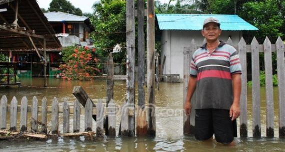 Sejumlah Kawasan di Kalbar Hingga Kini Masih Terendam Banjir - JPNN.com