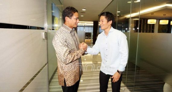 Pengusaha Nasional Sandiaga Uno Mendukung Pebalap Nasional Rio Haryanto - JPNN.com