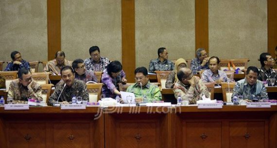 Perusahan Asuransi BUMN RDP Bersama Komisi XI DPR - JPNN.com