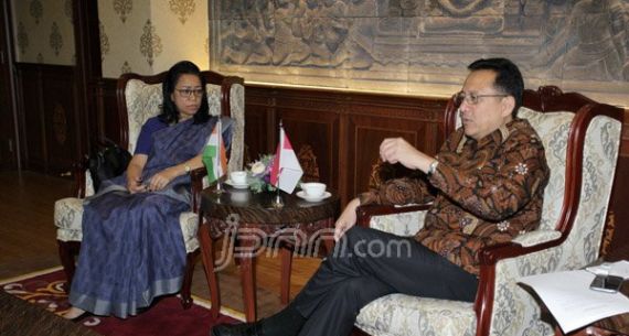 Ketua DPD RI Irman Terima Kunjungan Dubes India - JPNN.com