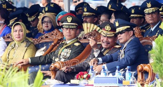 KASAD, Kapolri dan KASAU Hadiri HUT TNI AU ke-70 - JPNN.com