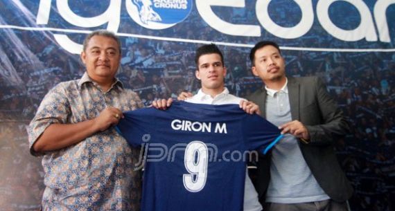 Arema Cronus Perkenalkan Pengganti Posisi Samsul Arif - JPNN.com