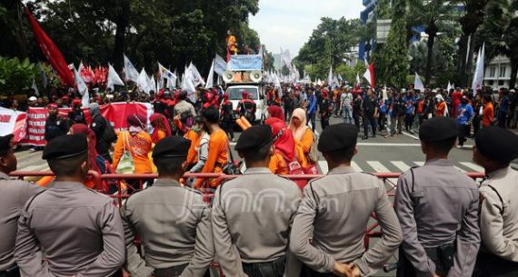 Kepolisian Kawal Ketat Aksi Buruh di Peringatan May Day - JPNN.com