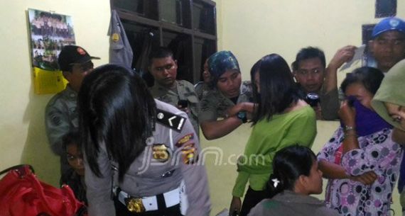 Operasi Gabungan, Polres Tebo dan Satpol PP Giring 11 Kupu-kupu Malam - JPNN.com