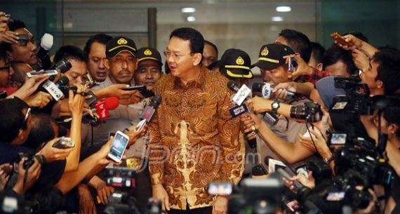 Selama 8 Jam, Ahok Jalani Pemeriksaan KPK - JPNN.com