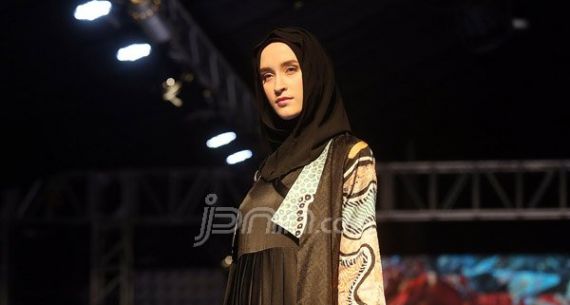 Muslim Fashion Festival Indonesia 2016: Mudrika - JPNN.com