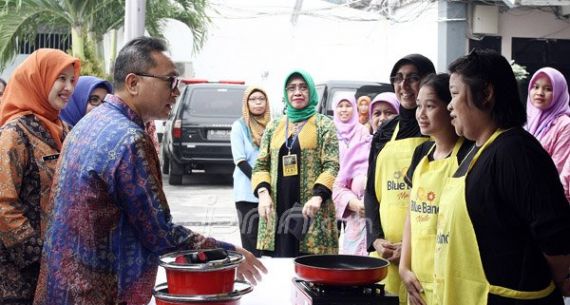 Zulkifli Hasan Kunjungi Rutan Klas II A Pondok Bambu - JPNN.com