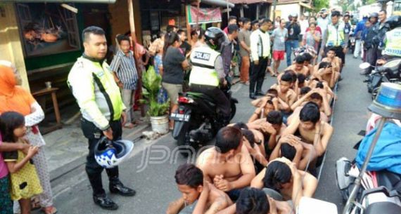 Tawuran, Puluhan ABG Diamakan Kepolisian Polresta Pekanbaru - JPNN.com