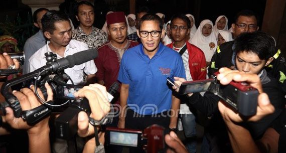 Sandiaga Uno Kunjungi Warga Lubang Buaya - JPNN.com