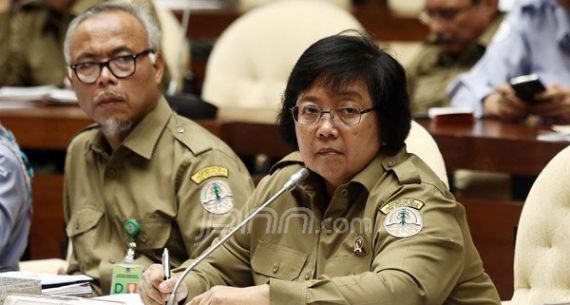 Menteri Siti Nurbaya Raker Bersama Komisi IV DPR RI - JPNN.com