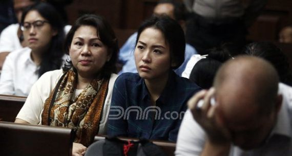 Kembaran Wayan Mirna Salihin Hadiri Sidang Jessica - JPNN.com