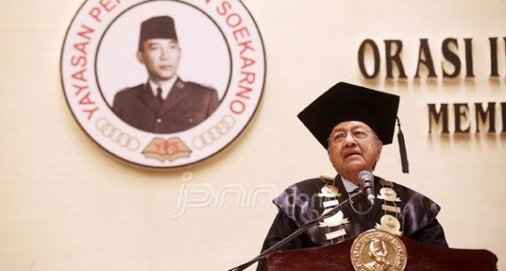 Mahatir Berikan Orasi pada Dies Natalis ke-17 Universitas Bung Karno - JPNN.com