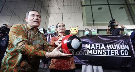 KPK Didesak Tangkap Mafia Hukum Kelas Monster (Makumon) - JPNN.com