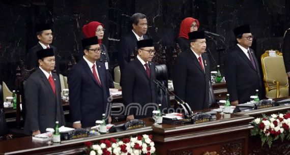 Lengkap, Pimpinan MPR RI Pimpin Sidang Paripurna I - JPNN.com