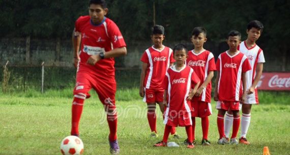 12000 Anak Ikut Pelatihan Sepak Bola Coca Cola Amatil Indonesia - JPNN.com