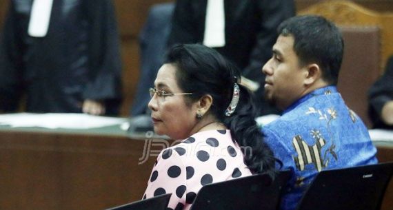 Kakak Saipul Jamil dan Pengacara Berthanatalia Jalani Sidang Dakwaan - JPNN.com