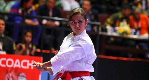 Karateka Sisilia Agustiana Sumbangkan Emas untuk Jatim - JPNN.com
