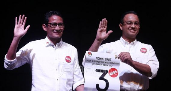 Anies Baswedan dan Sandiaga Uno - JPNN.com