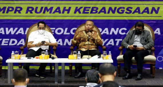 Menakar Inkonstitusionalitas UU Cipta Kerja Pascaputusan MK - JPNN.com