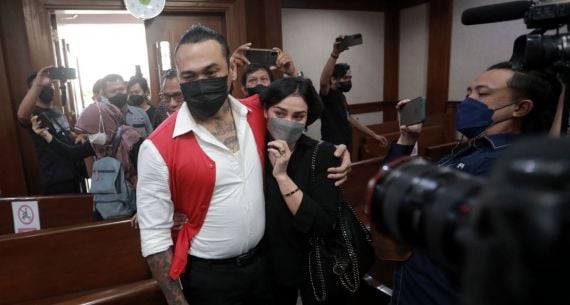 Jerinx SID Divonis 1 Tahun Penjara dan Denda Rp 25 Juta - JPNN.com
