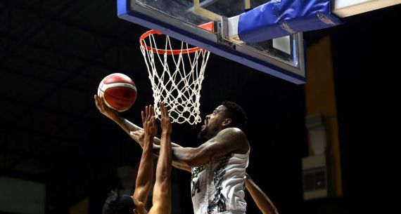 Pacific Caesar Surabaya Vs Bumi Borneo Basketball Pontianak - JPNN.com