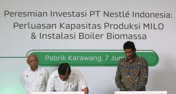 Luhut Binsar, Teten Masduki, dan Cellica Nurrachadiana - JPNN.com