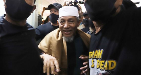 Pimpinan Khilafatul Muslimin Abdul Qadir Hasan Ditahan Polda Metro Jaya - JPNN.com