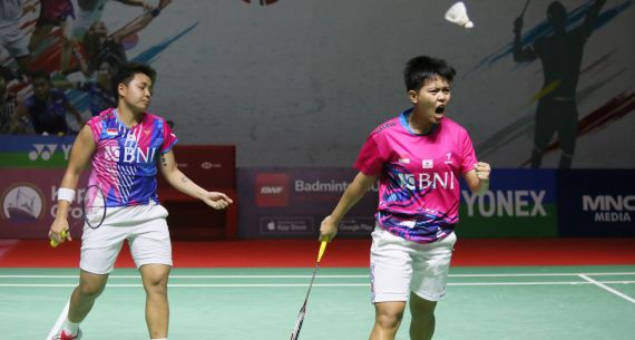 Apriyani Rahayu dan Siti Fadia Silva Ramadhanti Tembus Semifinal Indonesia Masters 2022 - JPNN.com