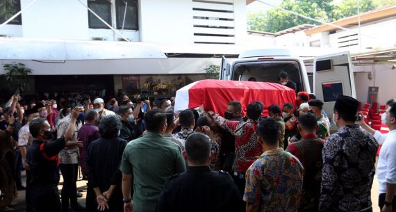 Tjahjo Kumolo Tutup Usia - JPNN.com