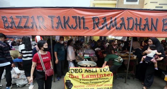 Bazar Takjil Ramadan Benhil - JPNN.com