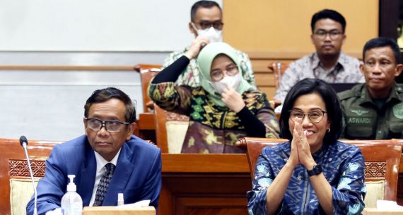 Mahfud MD dan Sri Mulyani Rapat Bersama Komisi III DPR - JPNN.com