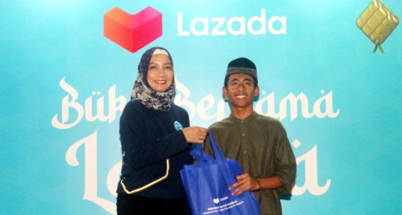 Lazada Berbagi Paket Kebahagiaan Lebaran dengan Yayasan Fathul Khair - JPNN.com