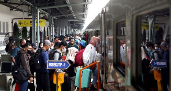 Stasiun Pasar Senen Hari Ini - JPNN.com