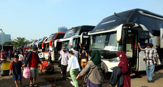 PDIP Berangkatkan 178 Bus Mudik Gratis - JPNN.com