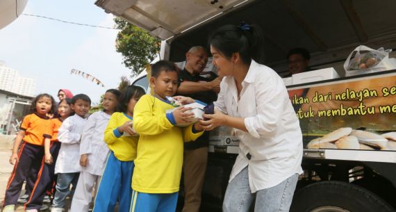 SARASEHAN Bersama Aice dan Foodbank of Indonesia - JPNN.com