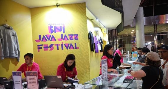 Berburu Merchandise BNI Java Jazz Festival 2023 - JPNN.com