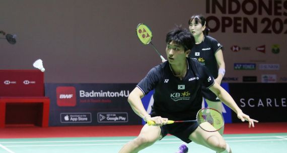 Pasangan Korea Kim Won Ho/Jeong Na Eun di Indonesia Open 2023 - JPNN.com