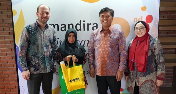 Komitmen Manulife Indonesia dan Adira Finance - JPNN.com