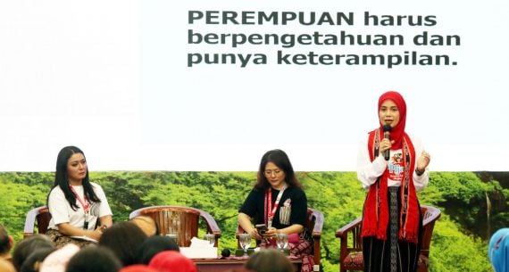 Siti Atikoh Hadiri Rakornas Perempuan Indonesia for Ganjar 2023 - JPNN.com