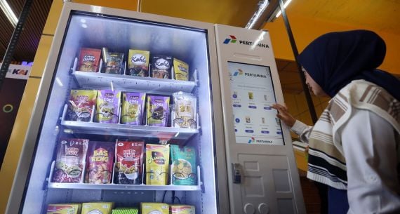 Peluncuran Vending Machine BUMN untuk UMKM - JPNN.com