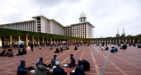 Aktivitas Warga Saat Bulan Ramadan di Masjid Istiqlal - JPNN.com