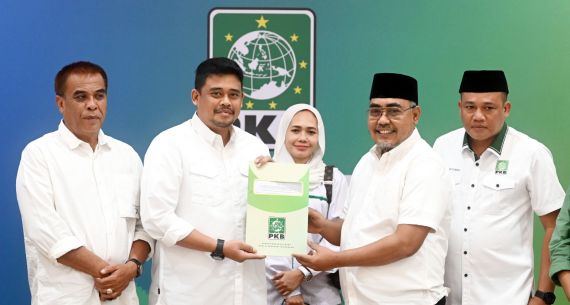 PKB Serahkan Surat Rekomendasi Kepada Bobby Nasution - JPNN.com