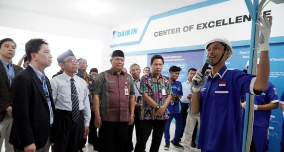 Daikin Kolaborasi Bersama Siswa SMK Pelajari Teknologi AC - JPNN.com