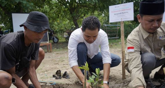 Penanaman 2000 Pohon bersama Prudential Syariah dan LAZ Al-Azhar - JPNN.com