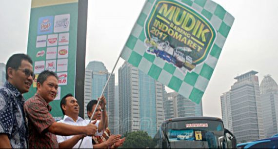 Sekda DKI Jakarta Lepas Mudik Bersama Indomaret 2017 - JPNN.com