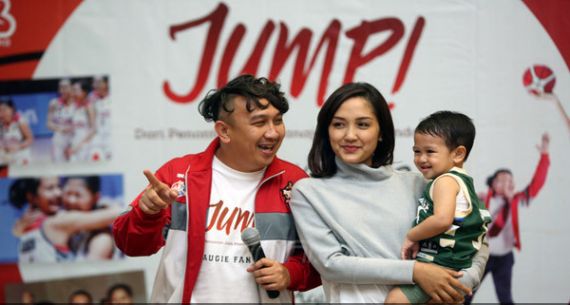 Augie Fantinus Merilis Buku JUMP! - JPNN.com